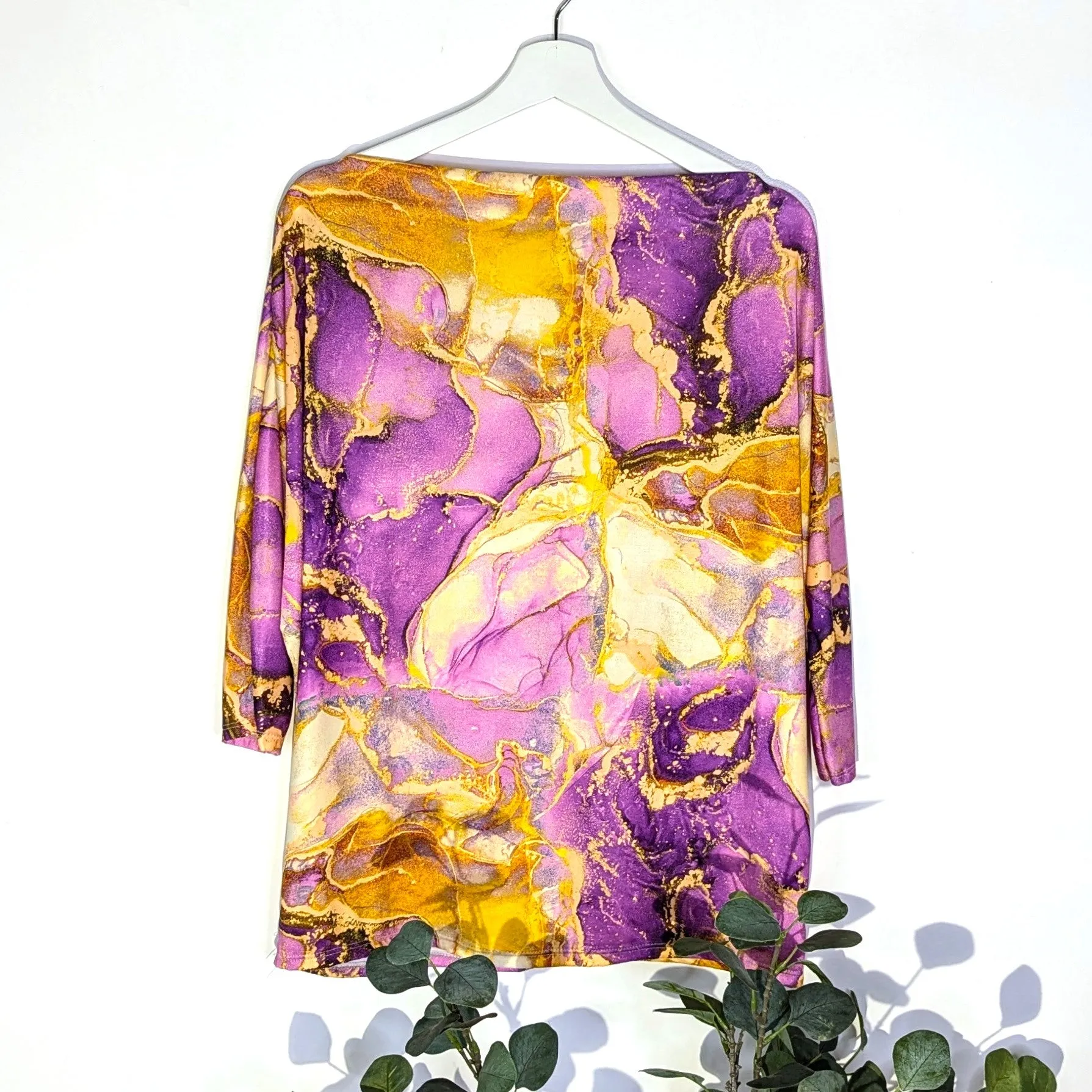 Comfy marble type print stretchy top