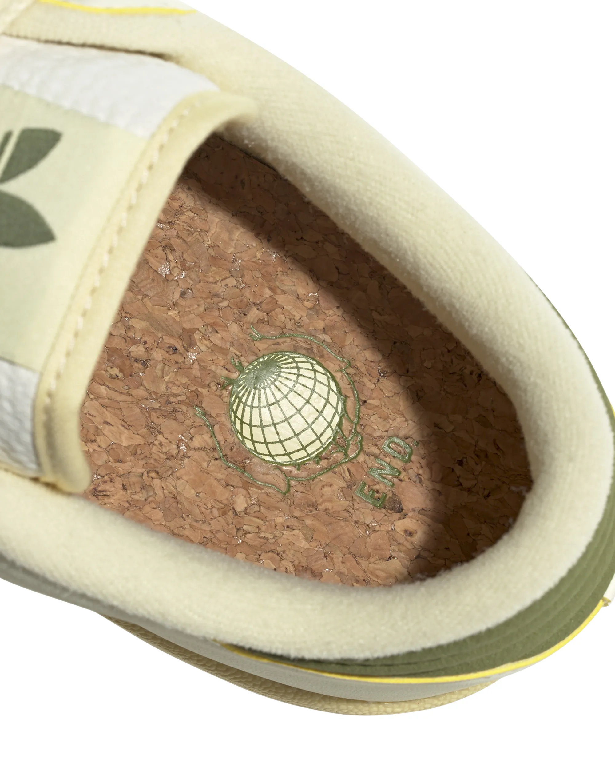 END. Centennial Low - White / Gum / White