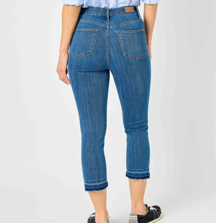 Favorite Pull On Capri Jeans by Judy Blue