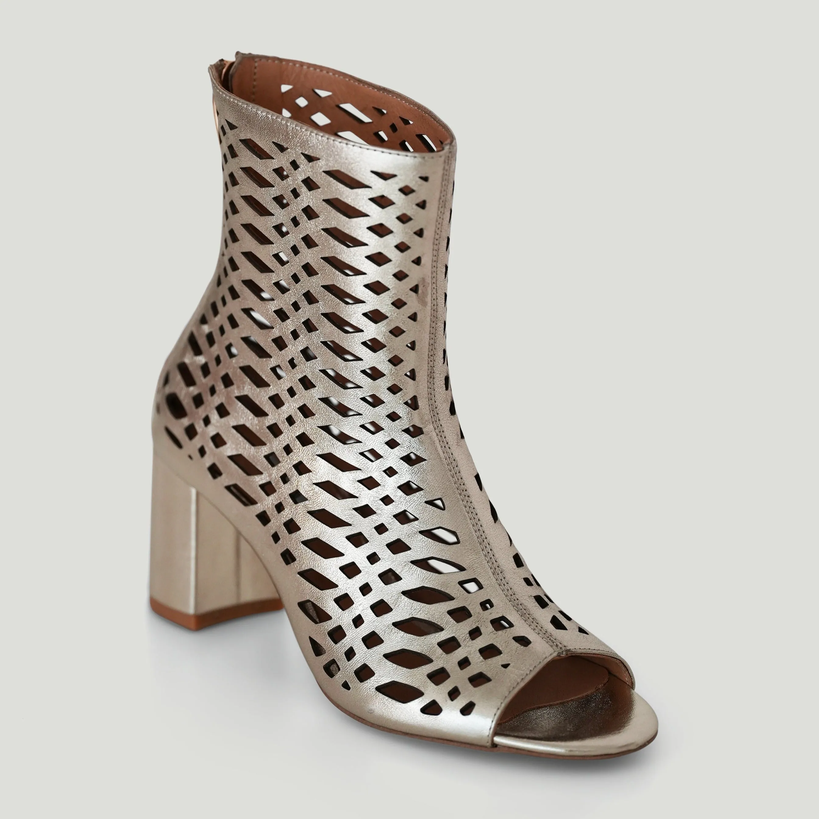 Kayan gold heel