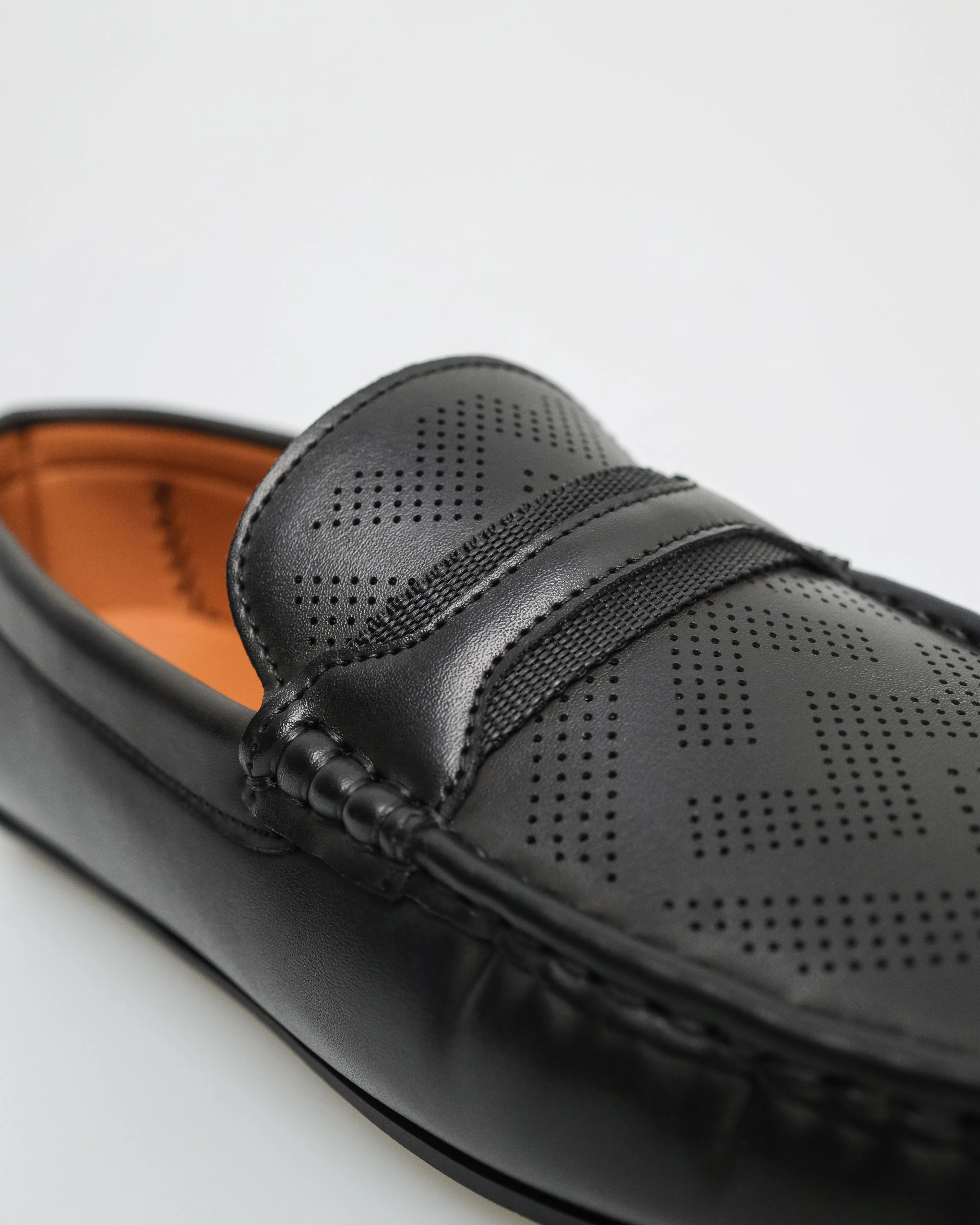 Tomaz C581 Men's Buckle Moccasins